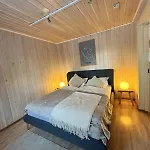 Lumi Hill - Northern Lights Villa *