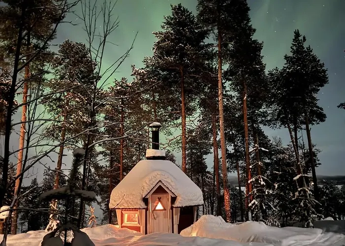 Lumi Hill - Northern Lights * Inari