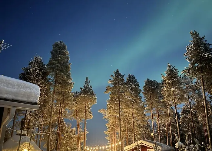 Lumi Hill - Northern Lights * Inari