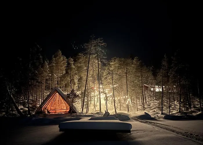 Lumi Hill - Northern Lights * Inari